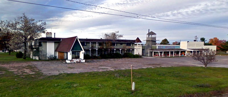 Woodside Country Inn  (Sky McFlys) - 2015 Street View (newer photo)